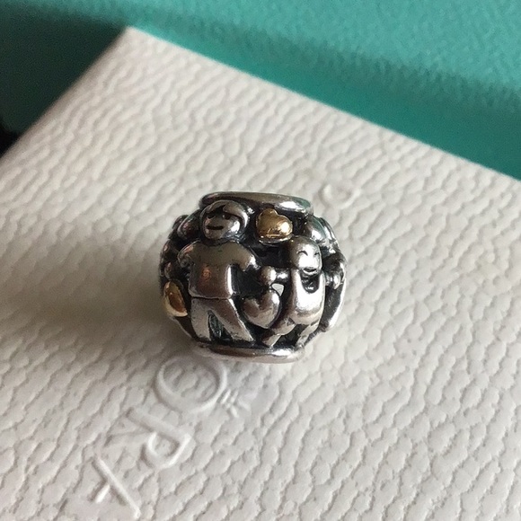 Pandora family charm with 14K gold hearts - Picture 2 of 2